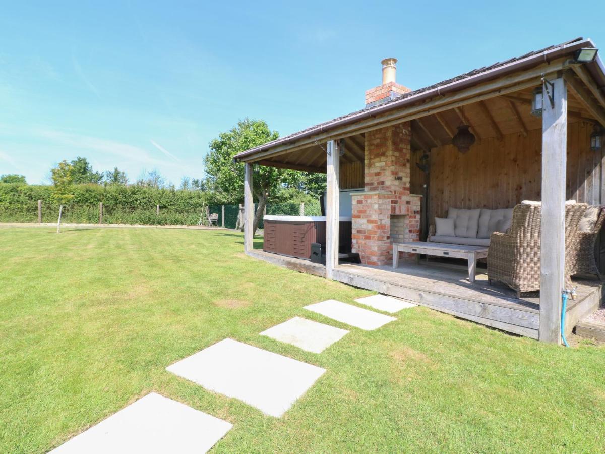 The Little Paddock Villa Malmesbury Exteriör bild