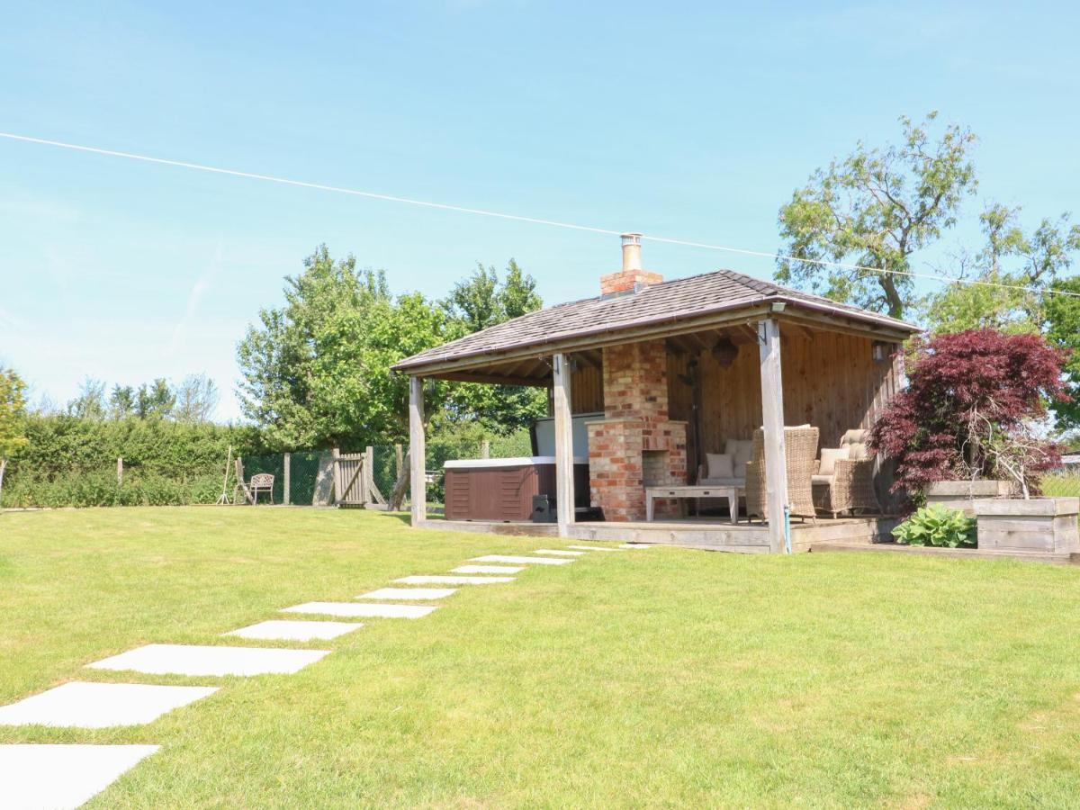 The Little Paddock Villa Malmesbury Exteriör bild
