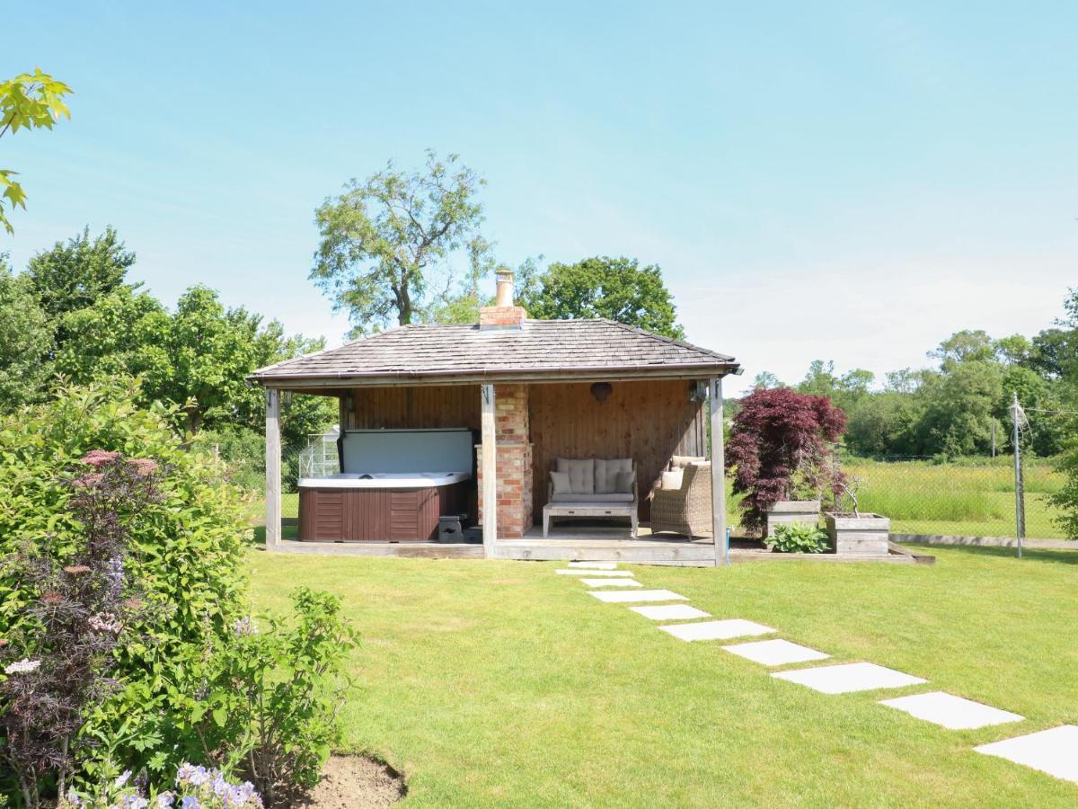 The Little Paddock Villa Malmesbury Exteriör bild